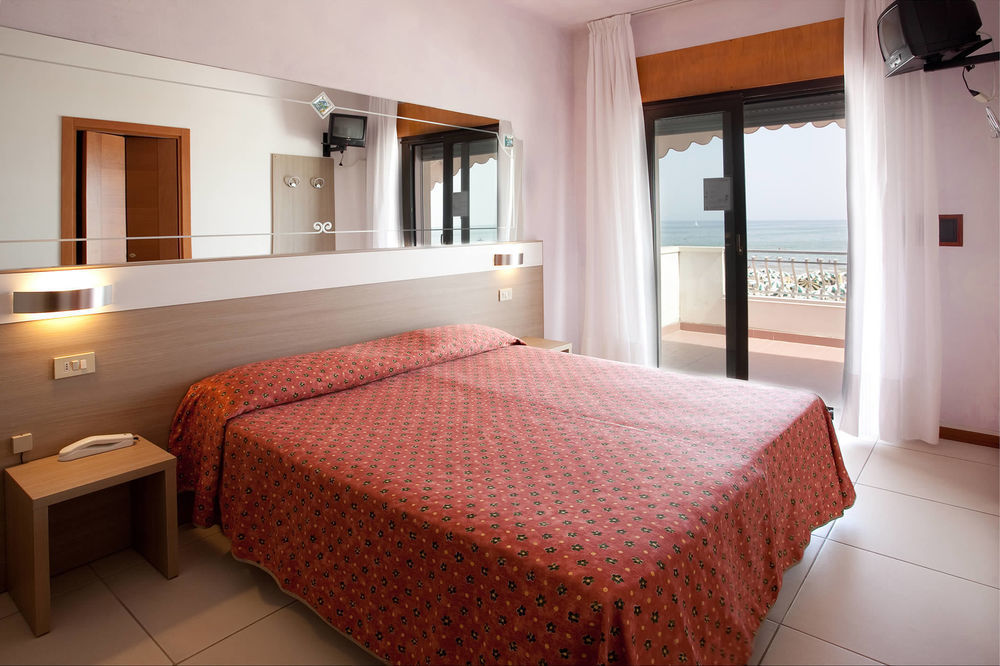 Hotel Columbia & Ninfea Lido di Jesolo Exterior foto